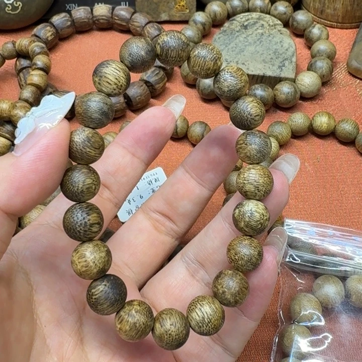 大叶紫檀（黑酸枝木类）