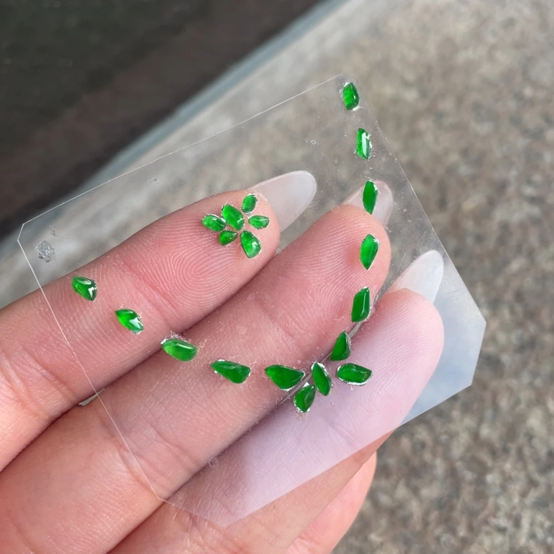 未镶嵌定制翡翠随行