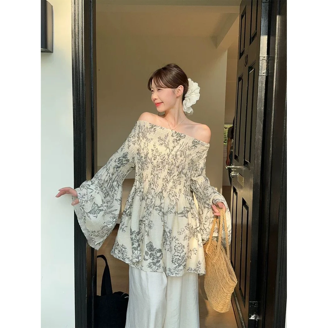 法式气质收腰显瘦别致上衣一字肩喇叭袖水墨印花长袖夏季女装季