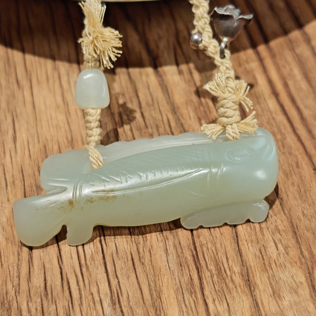 玉雕小鱼｜新疆和田玉青白玉细料大开门油润老熟好料小鱼挂件吊坠