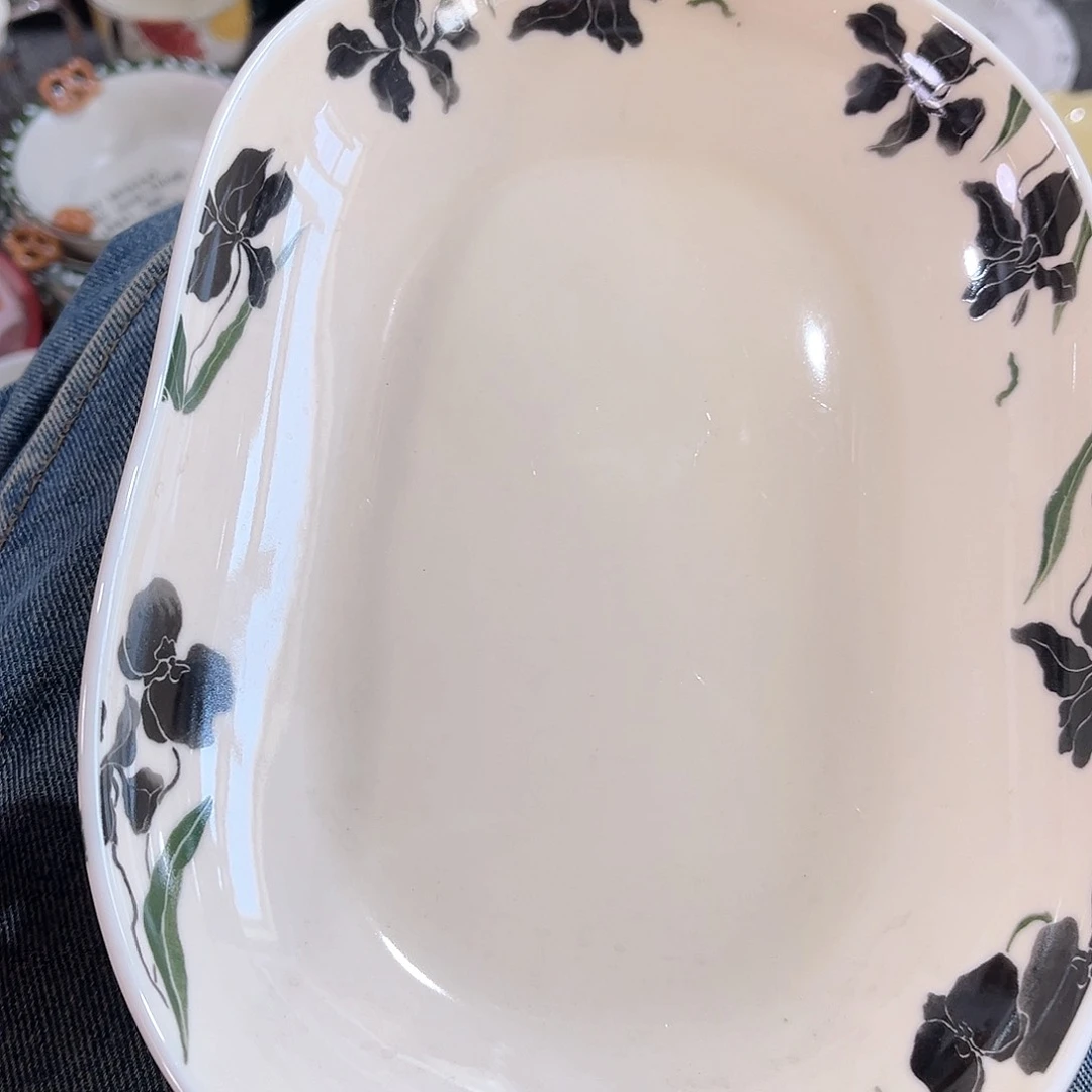 陶瓷黑色鸢尾花鱼盘