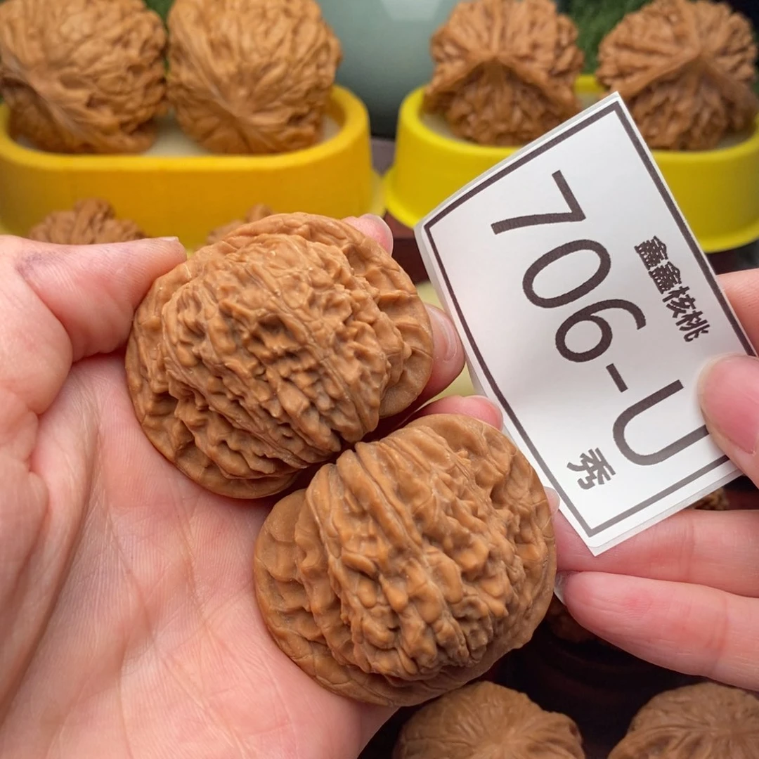 文玩核桃把件汉高楼43