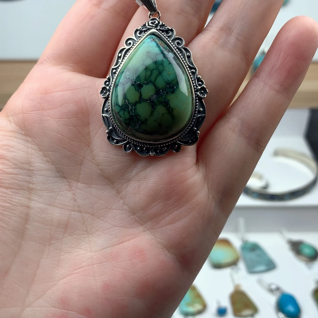 绿松石未镶嵌珠宝奇石