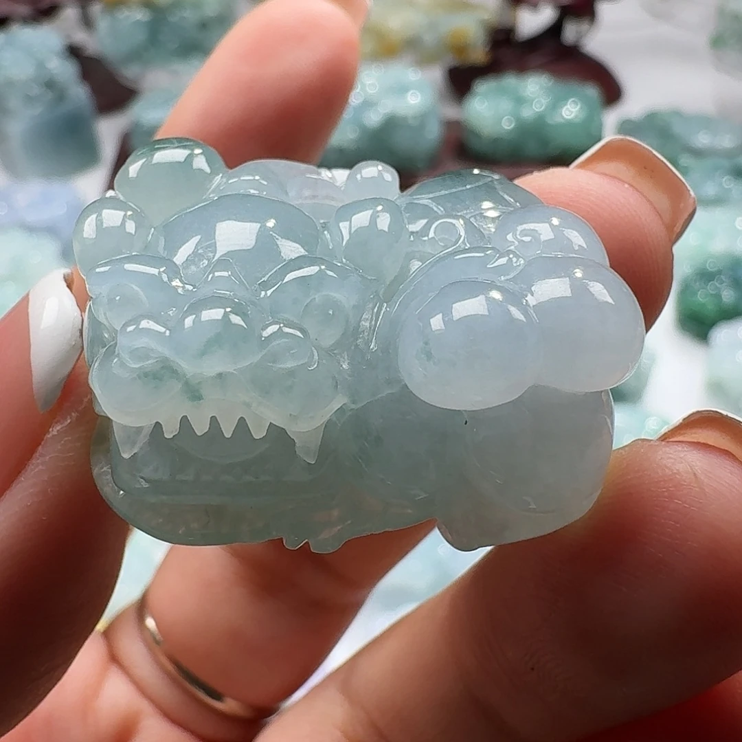 翡翠挂件未镶嵌貔貅