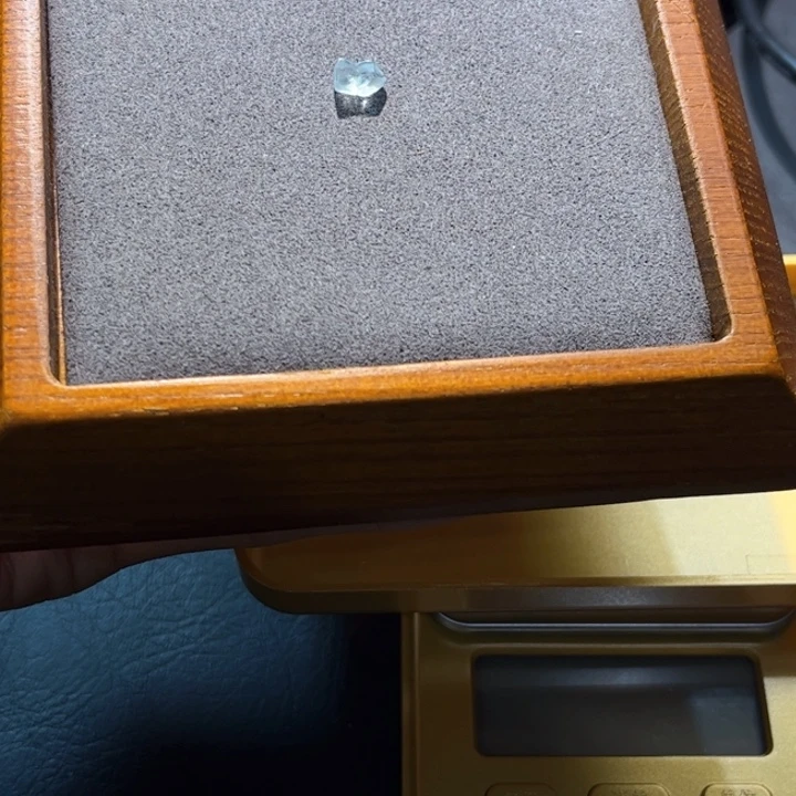 海蓝宝石裸石0.8ct