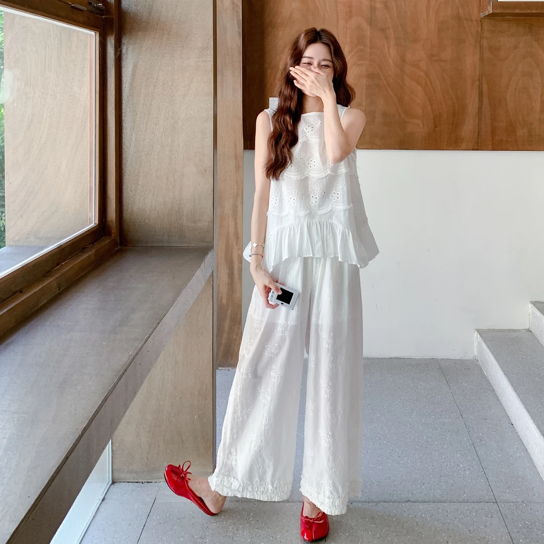 白色可盐可甜蕾丝上衣刺绣套装裤女2025显瘦宽松休闲两件套气质