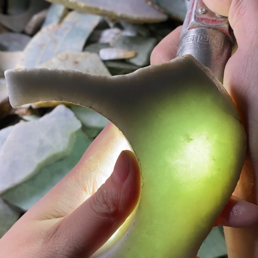 颈饰未镶嵌翡翠天然翡翠