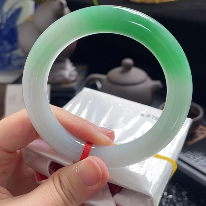 未镶嵌手镯翡翠56