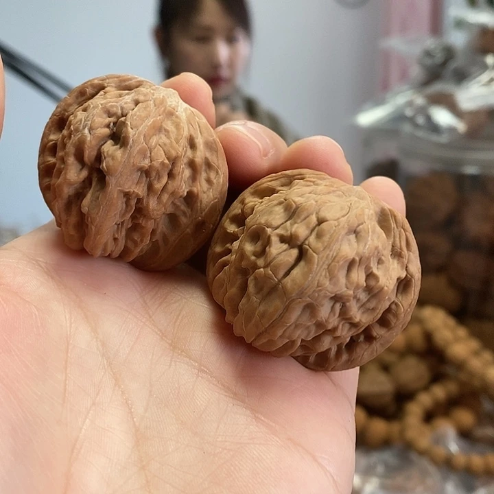 文玩核桃把件39.5磨盘红皮