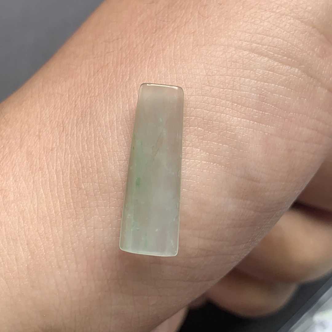 天然缅甸翡翠A货 冰种晴底满色飘花无事牌