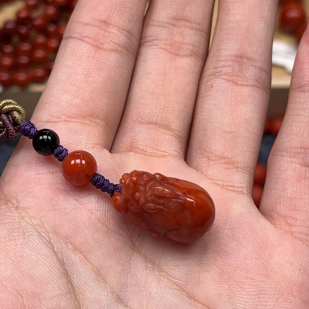 美***南红玛瑙未镶嵌手链貔貅吊坠