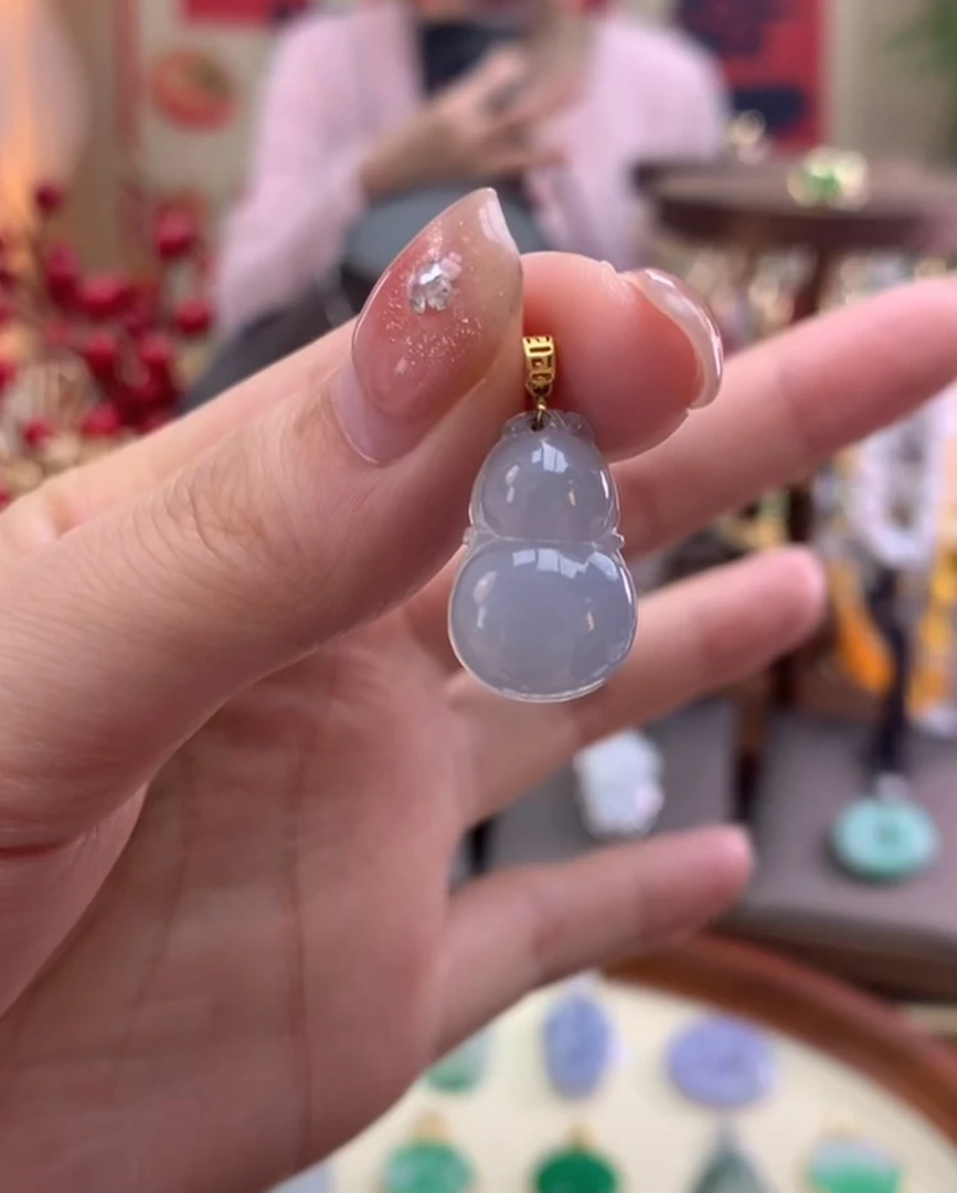 天然缅甸A货吊坠