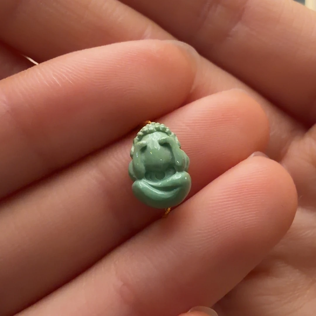 绿松石未镶嵌颈饰