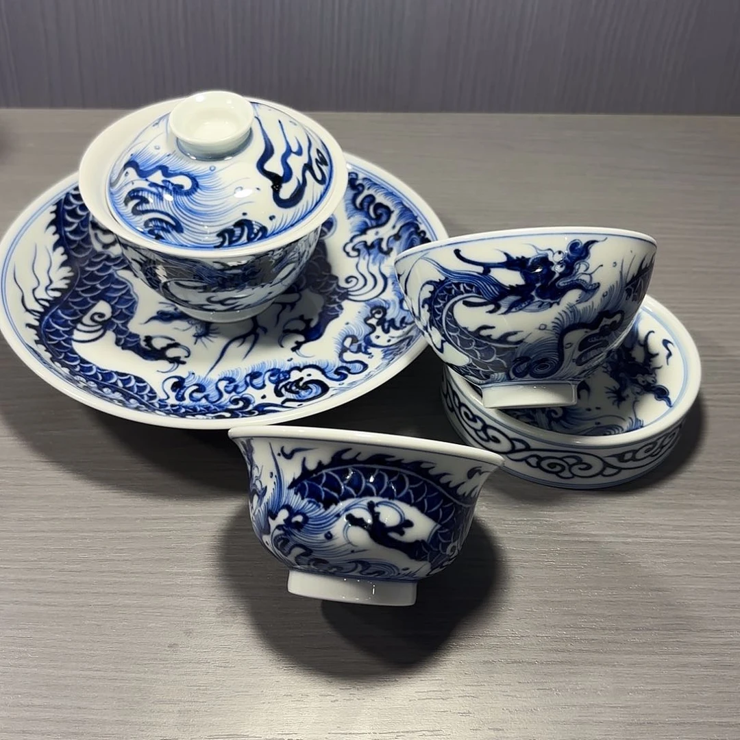 瓷片不**。景德镇瓷器艺术