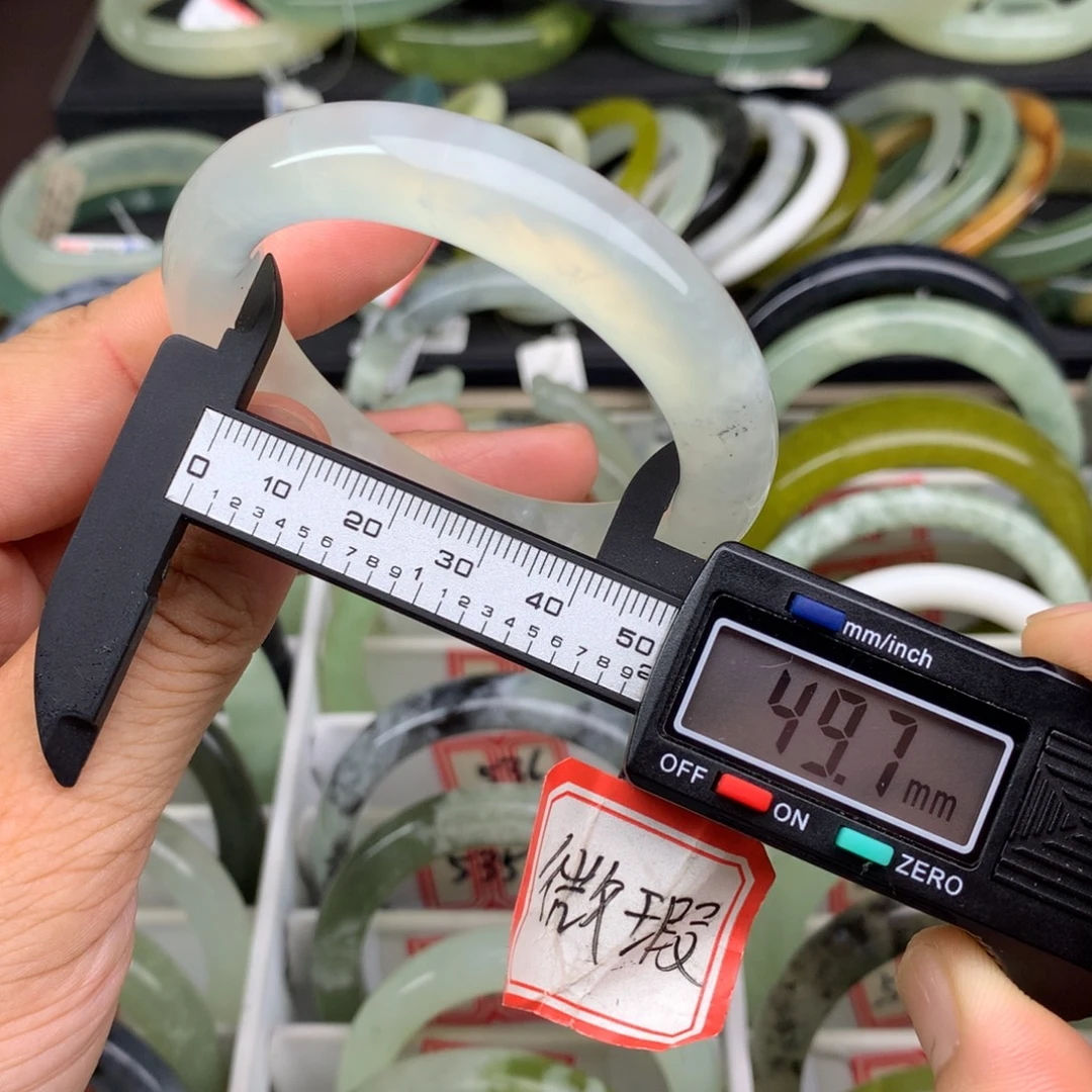 未镶嵌蛇纹石玉手镯536