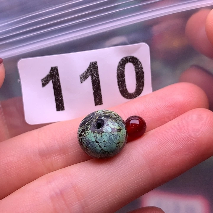 南红玛瑙未镶嵌珠宝奇石