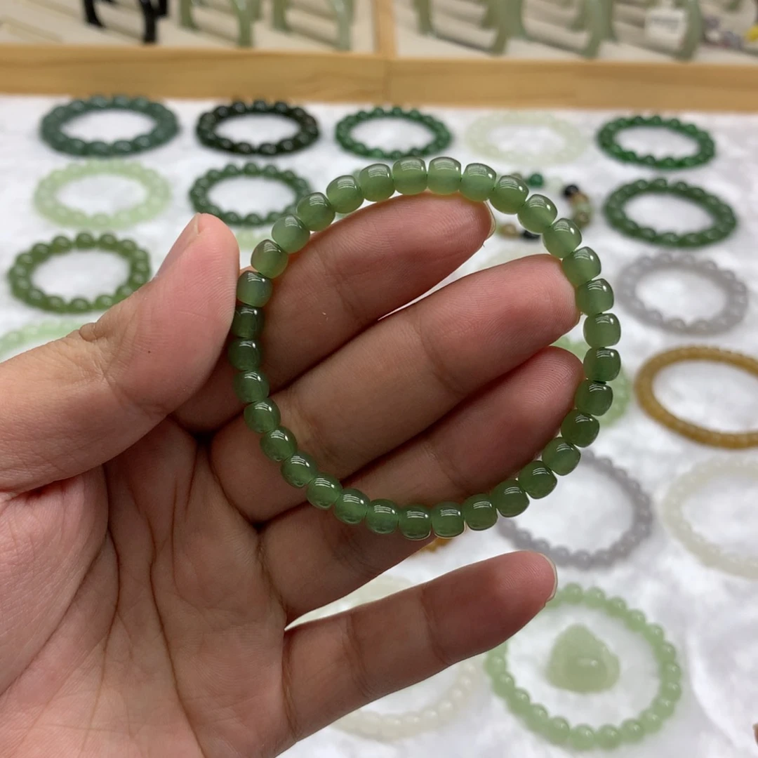 未镶嵌手串和田玉（直切湖水绿6）