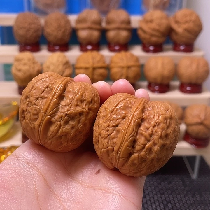 文玩核桃吊坠寿星50