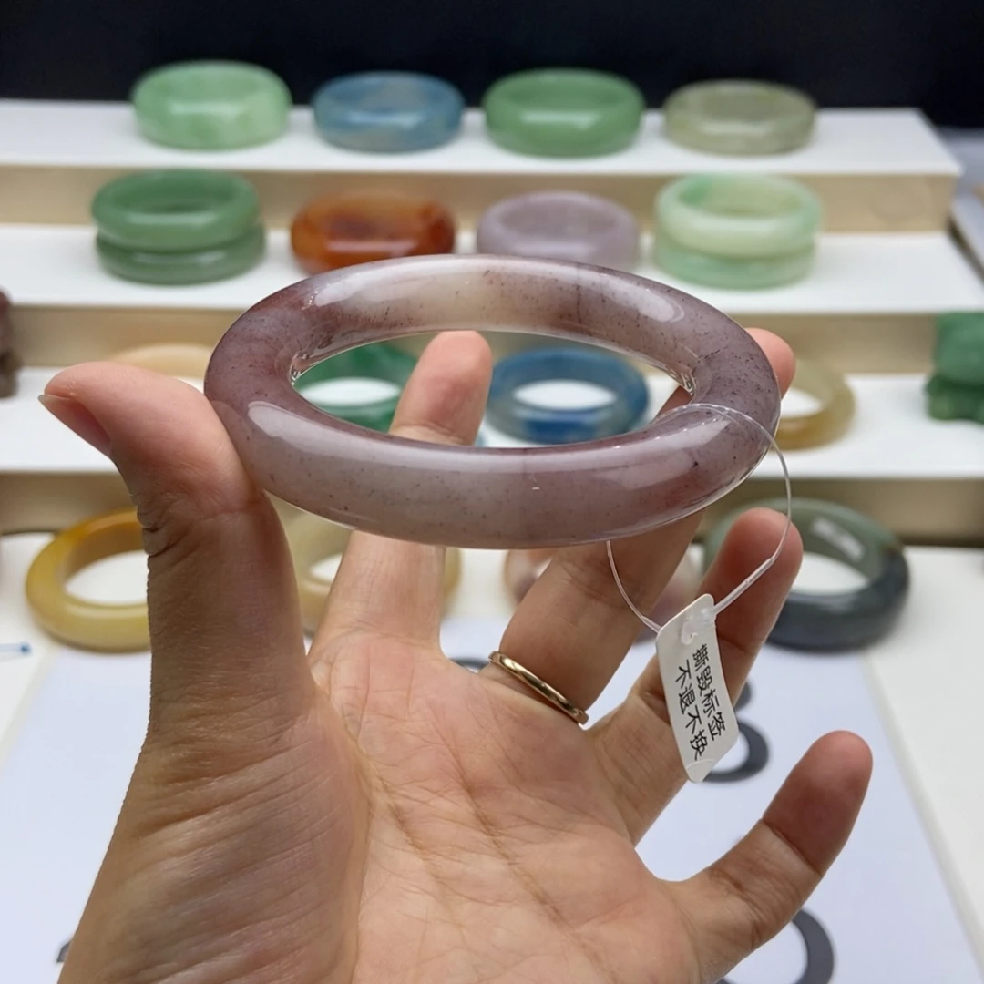 石英质玉手镯未镶嵌