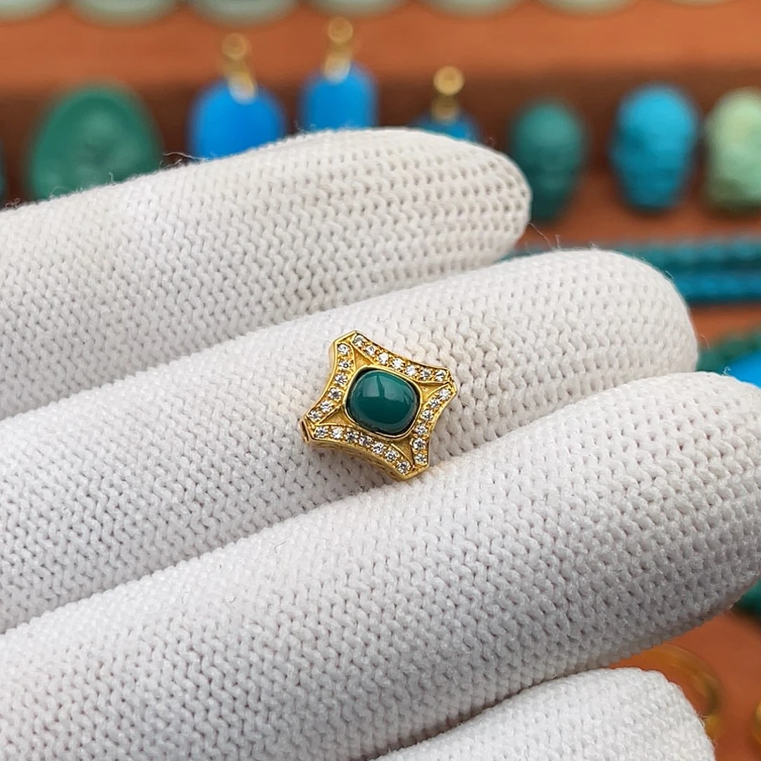 绿松石18K金镶嵌珠宝奇石