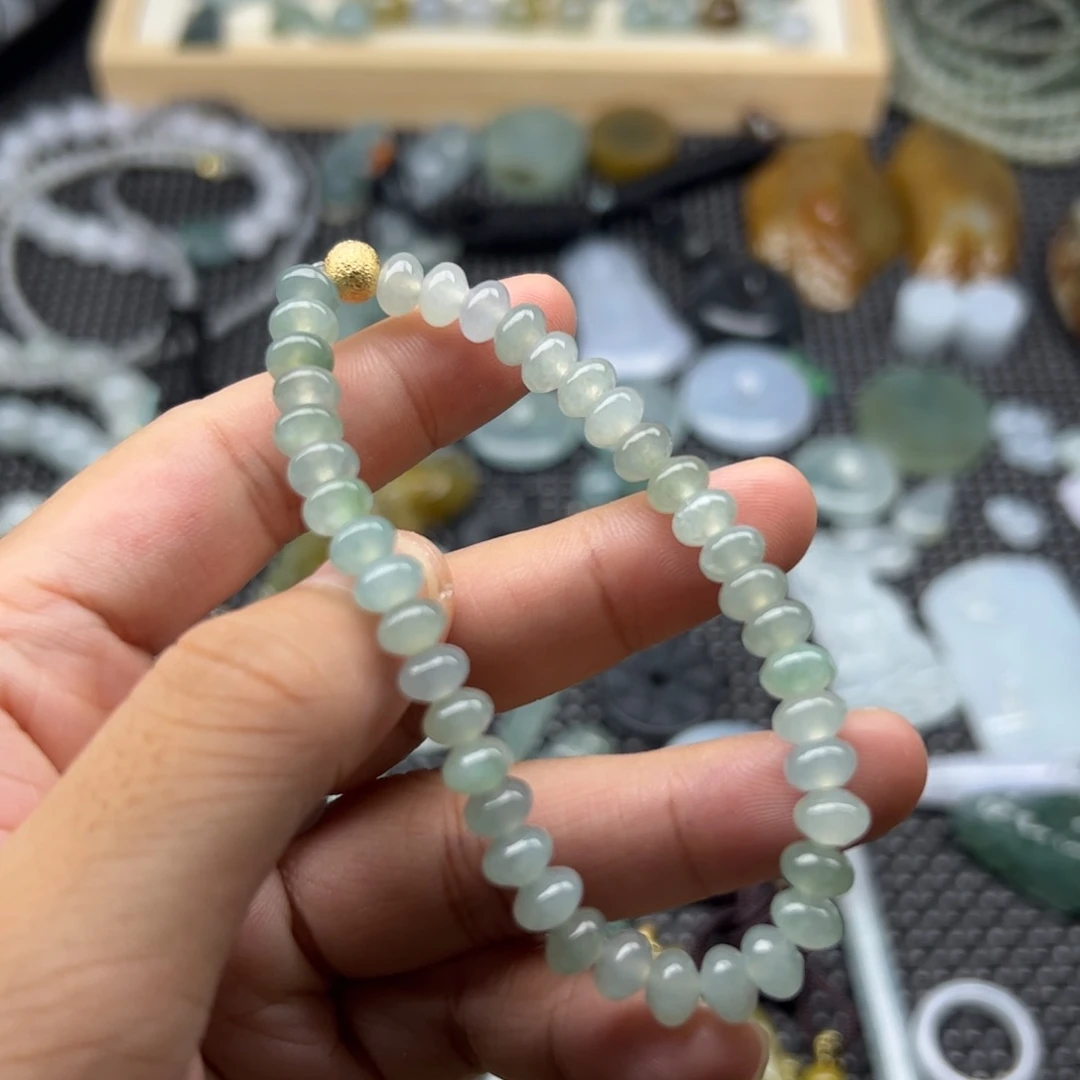 未镶嵌挂件翡翠手串