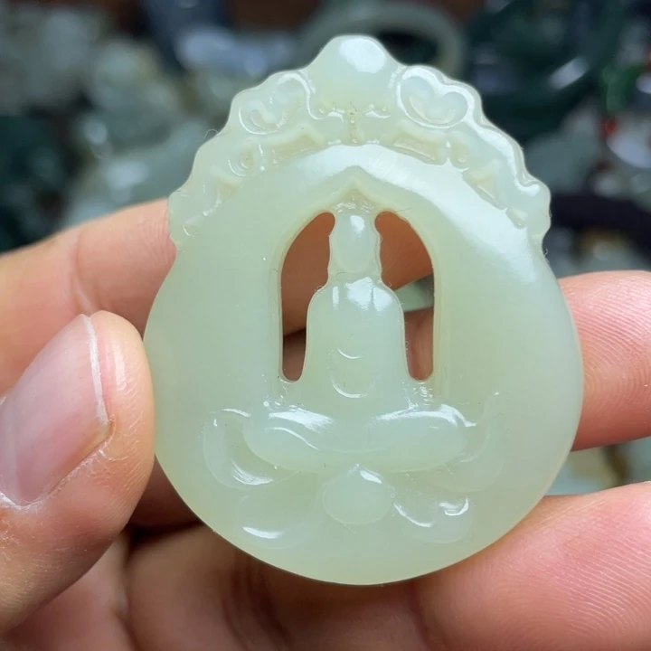 和田玉未镶嵌颈饰