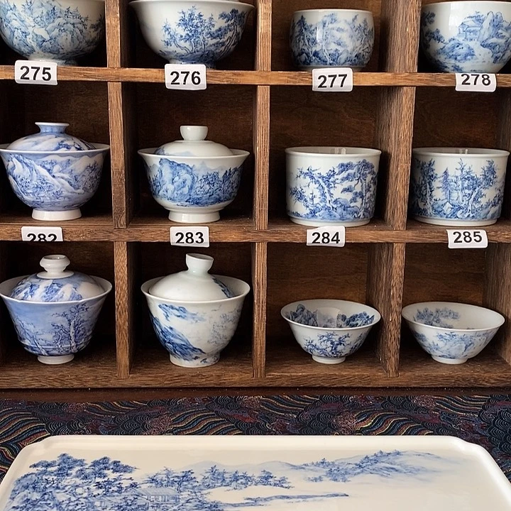 果*冻釉下青花瓷器杯