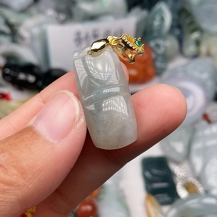 未镶嵌挂件翡翠翡翠
