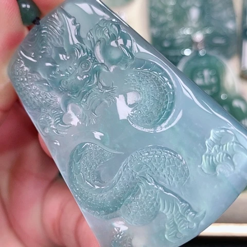 【闪购商品】翡翠未镶嵌颈饰天然