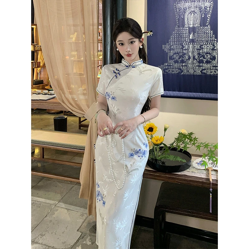 【现货】【现货】新中式旗袍2025新款上班可以穿连衣裙素雅绝美日