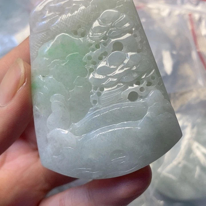 翡翠未镶嵌颈饰天然翡翠A货