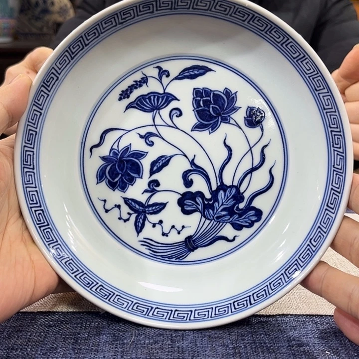 瓷盘青花一束莲盘