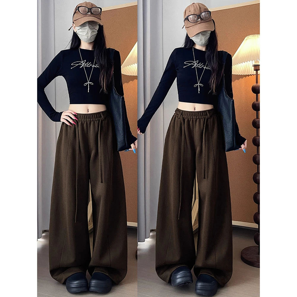 早秋咖啡色弯刀裤女2025新款春秋季高腰宽松垂坠感显瘦运动阔腿裤
