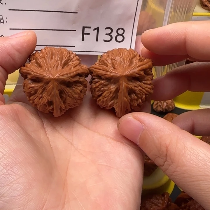 斯***姆吊坠文玩核桃球奔35