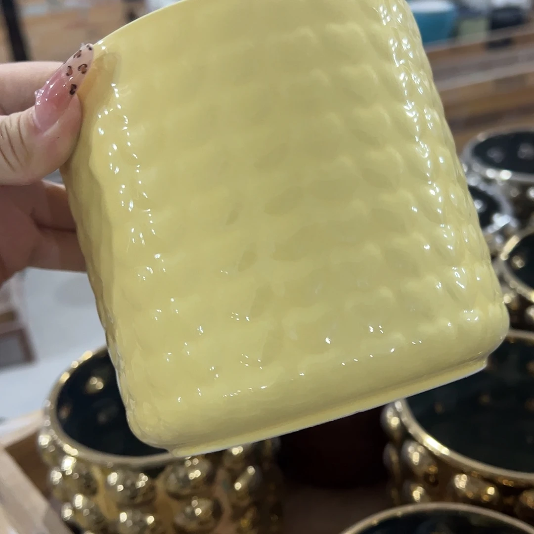 有孔陶瓷花盆，满10米包邮发货