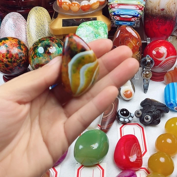 玛瑙/玉髓未镶嵌珠宝奇石