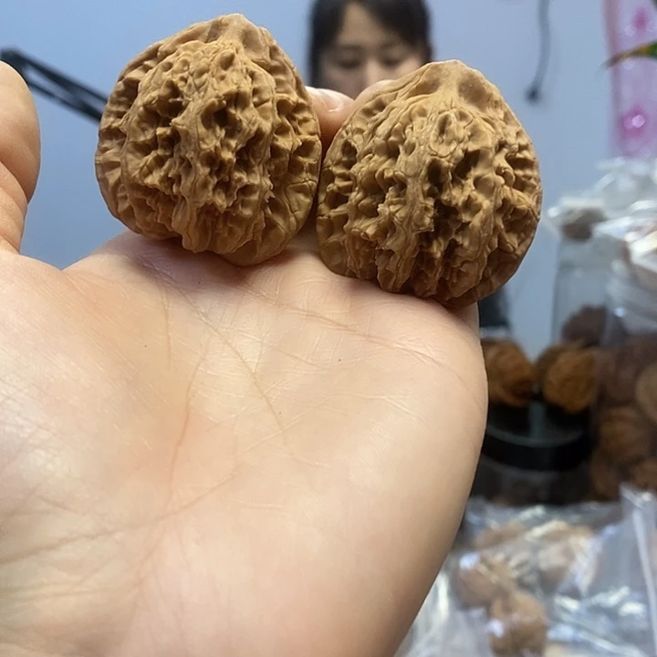 文玩核桃把件40龙脊小众