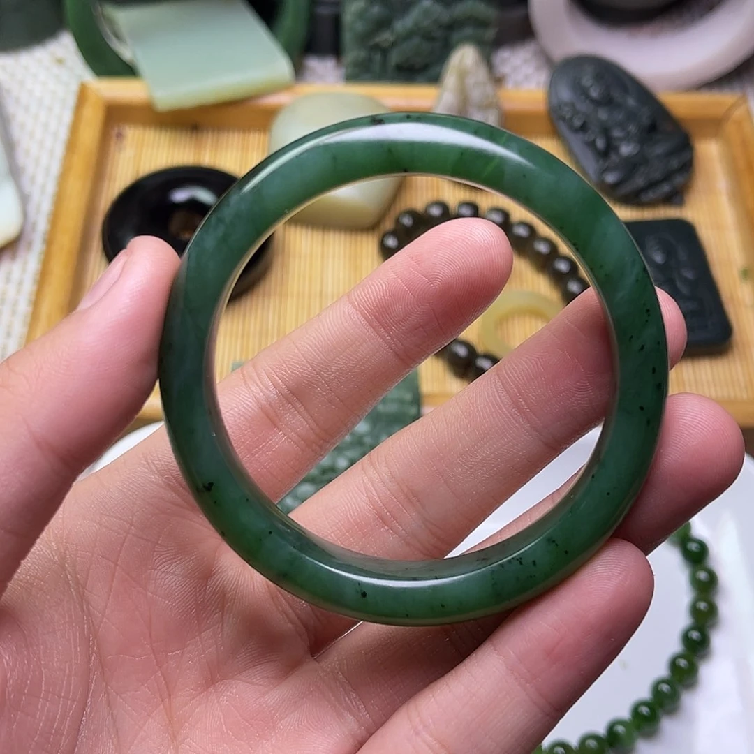 未镶嵌和田玉车挂