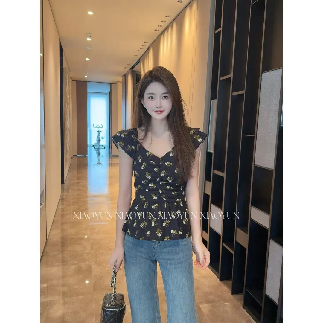碎花蓬蓬上衣 小允姐姐2025新款时尚气质碎花蓬蓬上衣