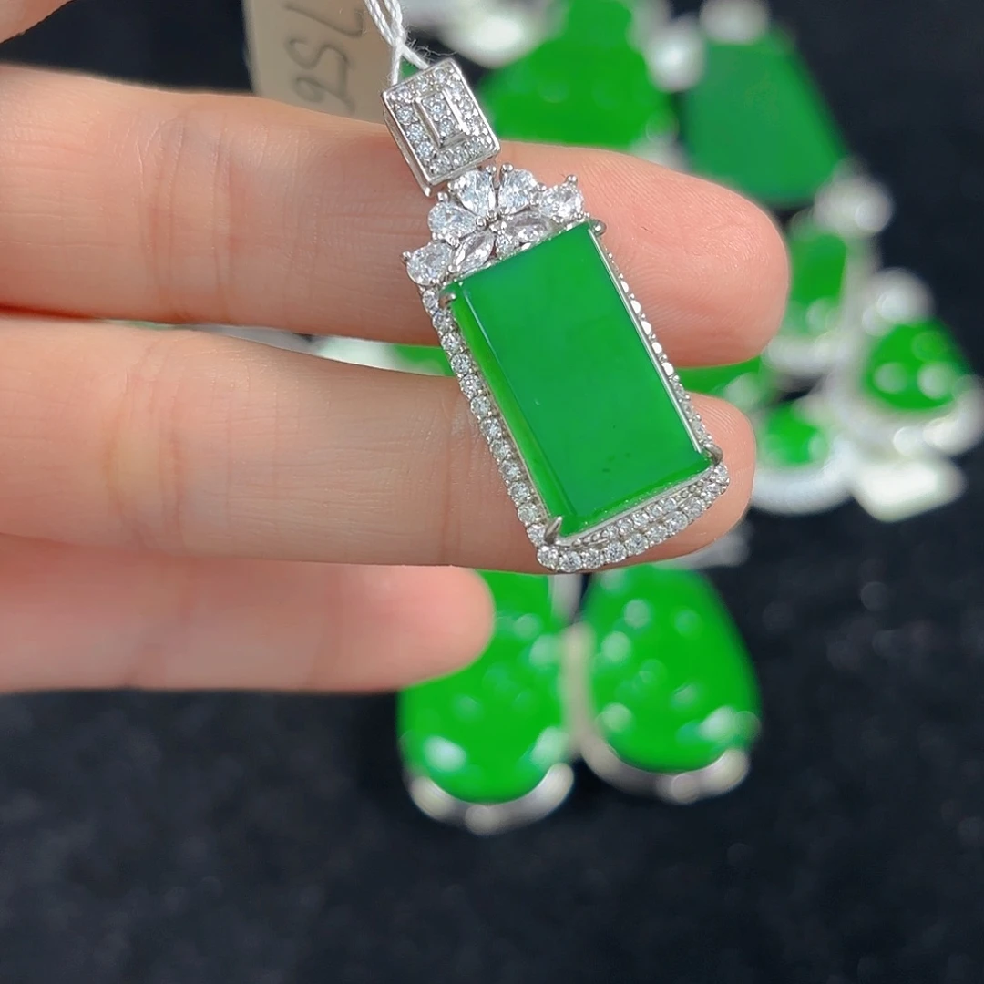 翡翠银S925镶嵌吊坠(不含链)