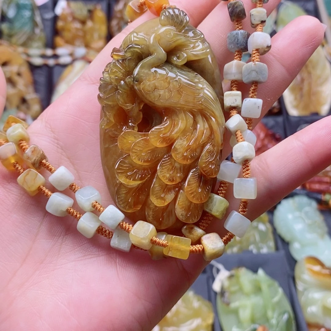 未镶嵌蛇纹石玉颈饰