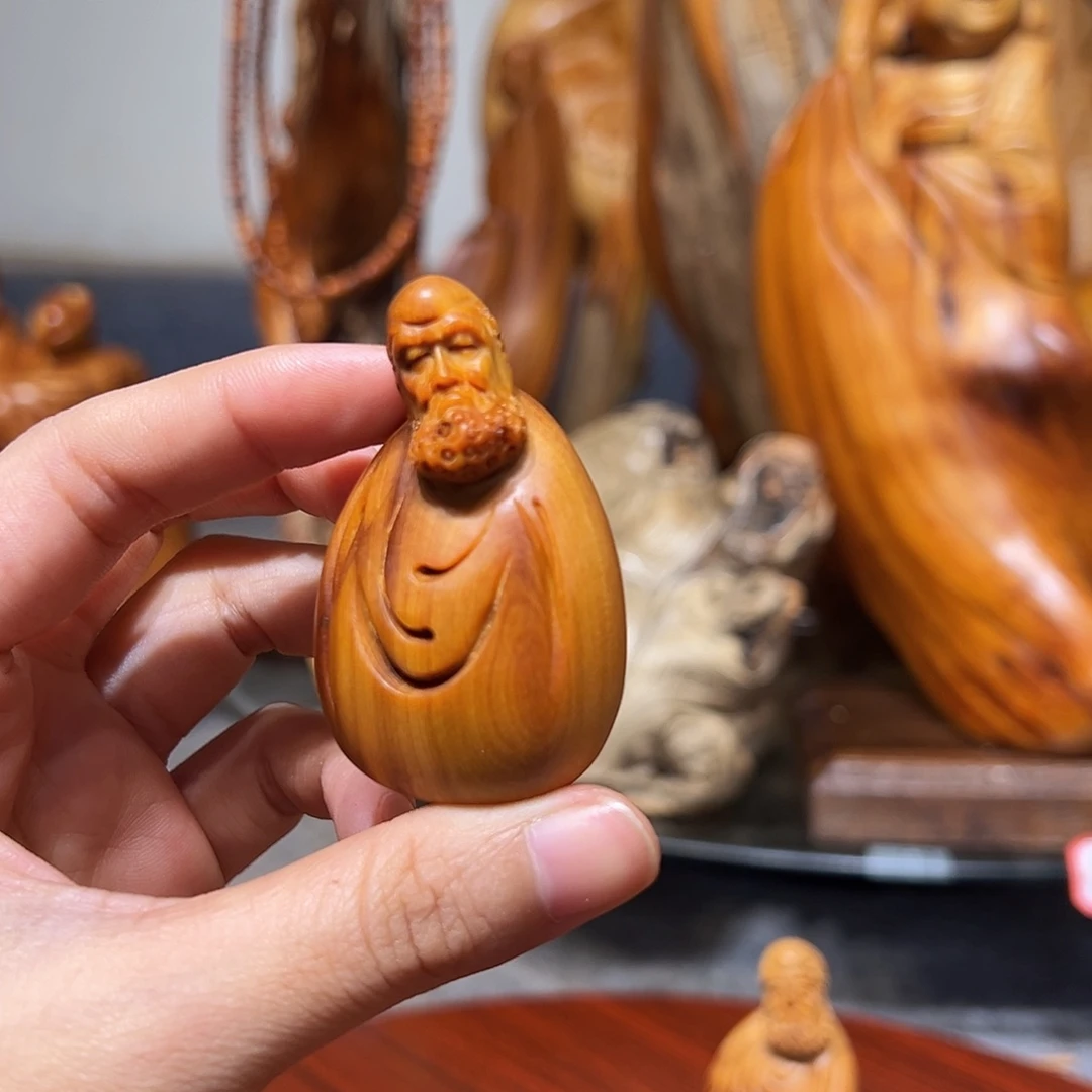 柏木（崖柏）大*鱼崖柏木手把件摆件