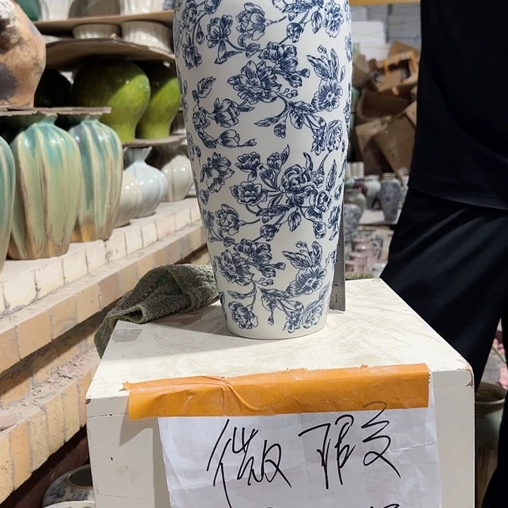 景德镇陶瓷花瓶微瑕介意勿拍