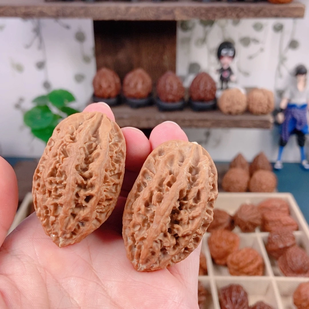 文玩核桃吊坠2¥¥八棱雪