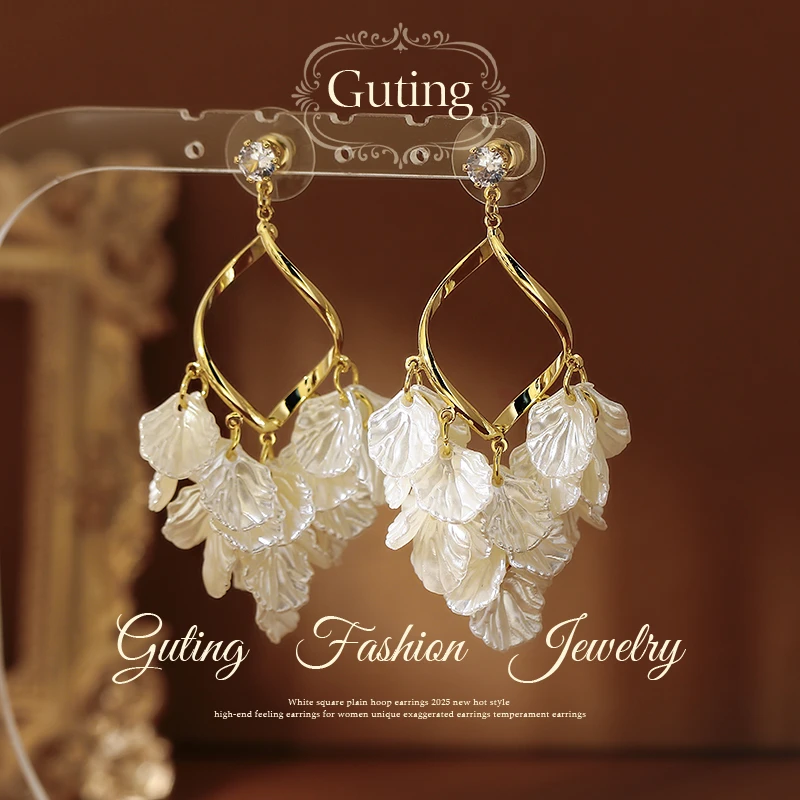 铜合金合成锆石耳饰 20807超仙灵动流苏耳环女夏季耳钉优雅大气