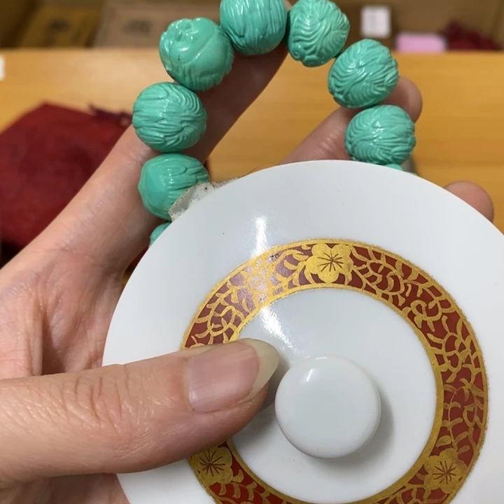瓷片哈中古工艺品一件