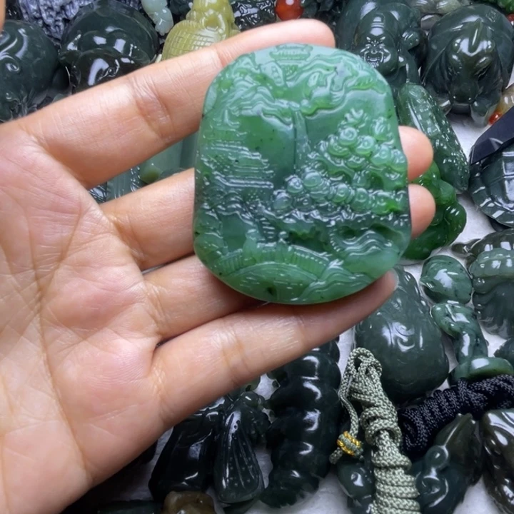 和田玉未镶嵌颈饰