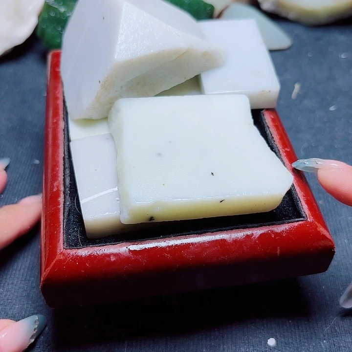 未镶嵌和田玉珠宝奇石