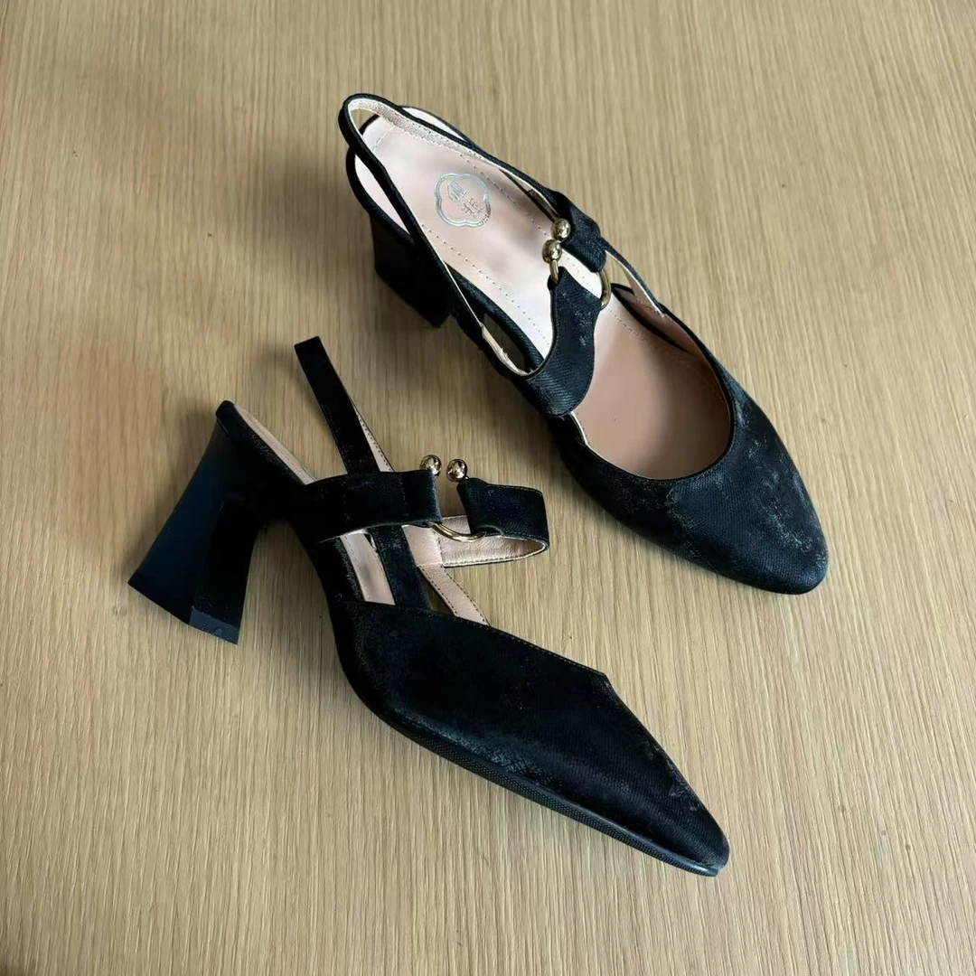 真皮尖头透气后空凉鞋4119