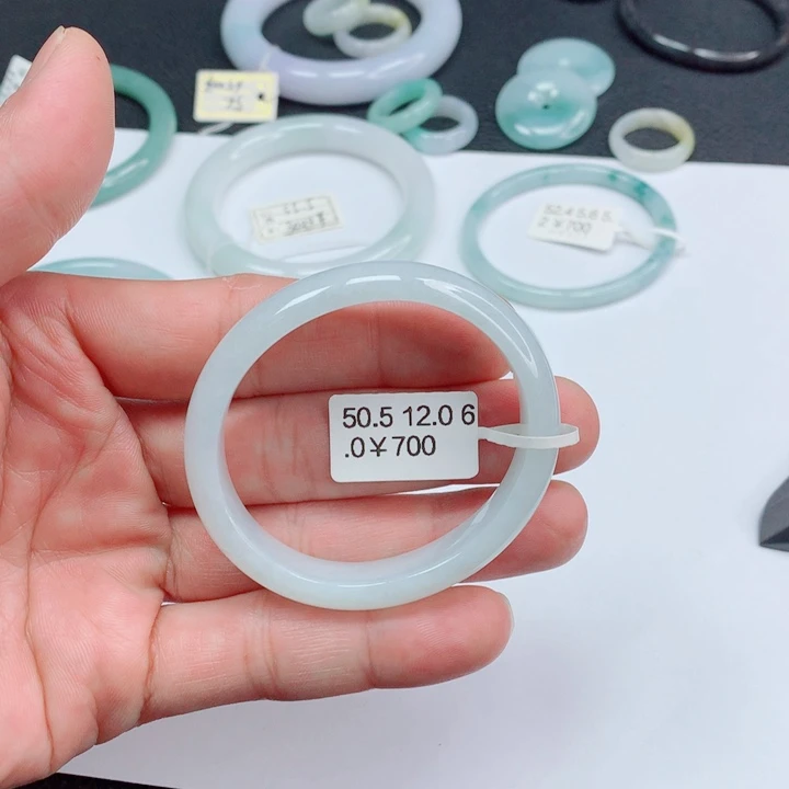 翡翠未镶嵌手镯50-51贵妃